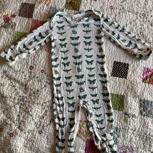 Kate Quinn butterfly moth onesie footie 6-9 month